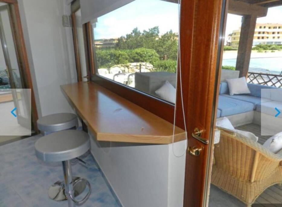 Apartment Pied Dans L'Eau Golfo Aranci Bagian luar foto